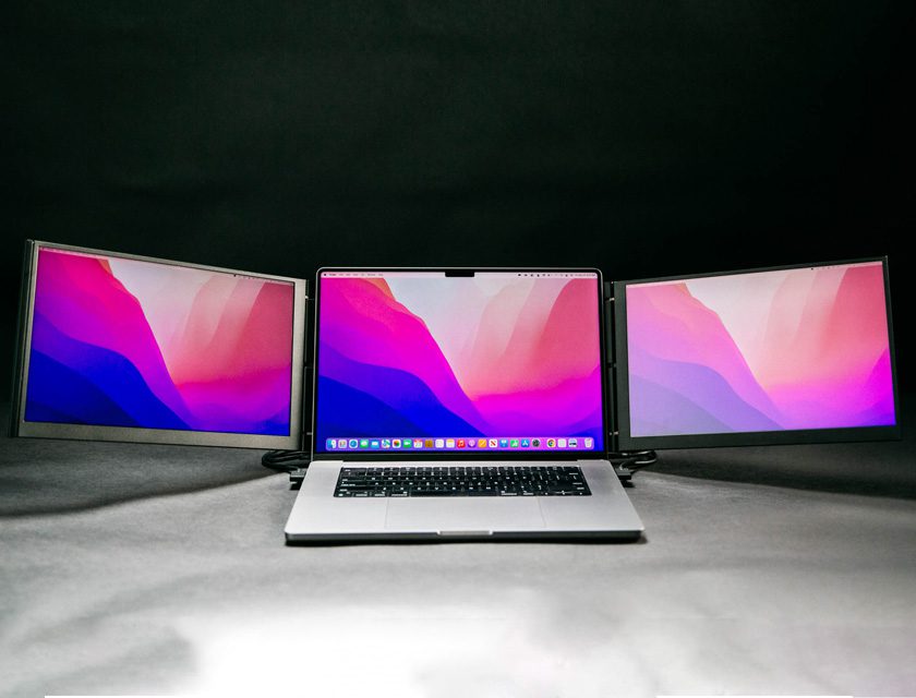 Trio 3 and Trio 3 Pro—Two attachable, high-resolution laptop PC screens